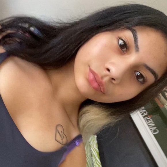 Meet your Posher, Amy - Picture 5 of 7